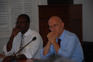 Le Préfet de Guadeloupe, Philippe Gustin et le Président de Région Ary Chalus, sont très préoccupés par la problématique de l&#039;eau dans l&#039;archipel