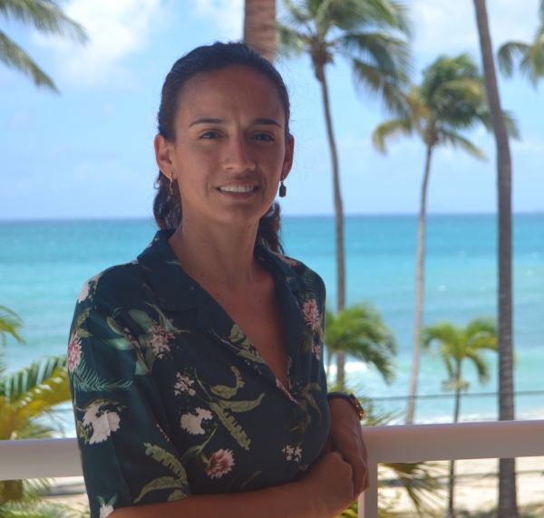 Ofélia Cruces, secrétaire de l&#039;association de Classe de canots saintois de voile traditionnelle, lors de la conférence de presse de présentation du championnat de Guadeloupe.